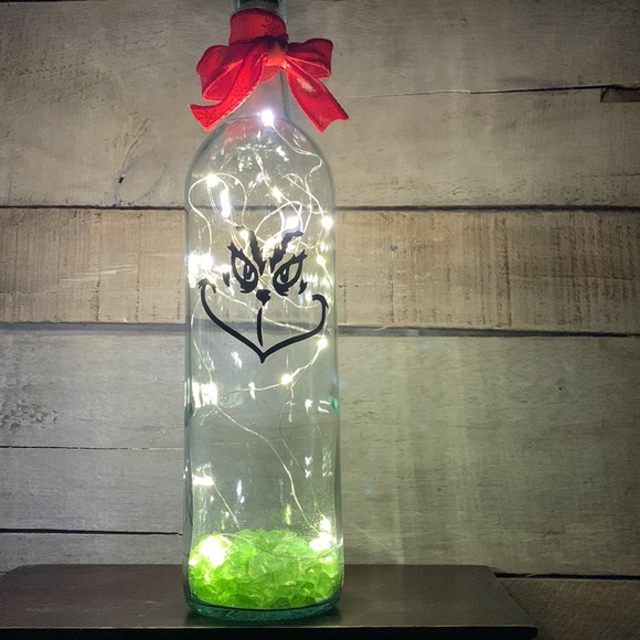 Grinch face wine bottle lantern - Picture 5 of 10